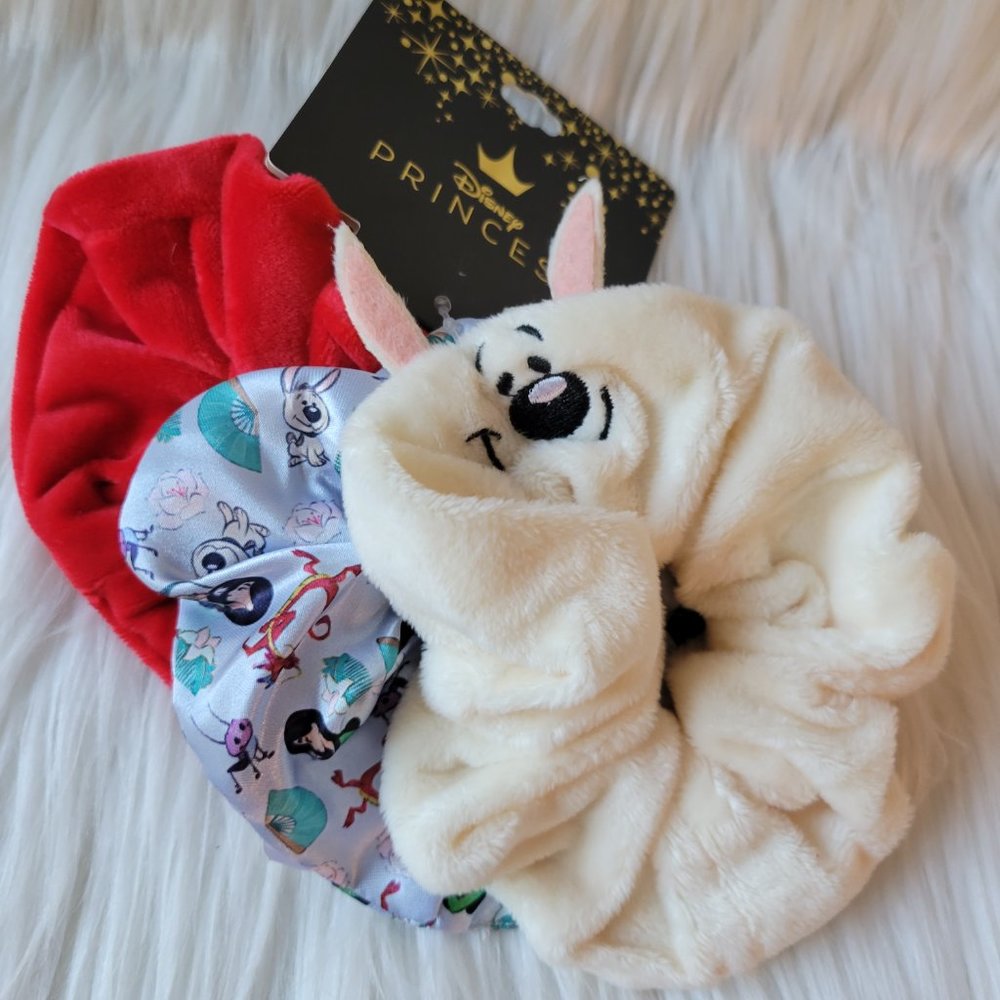 Disney Mulan Scrunchy Set